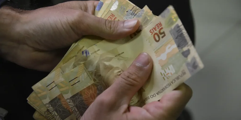 CMN libera crédito para empreendedores com Fies e renegocia débitos