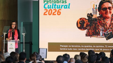Petrobras sinaliza queda na gasolina acompanhando mercado global