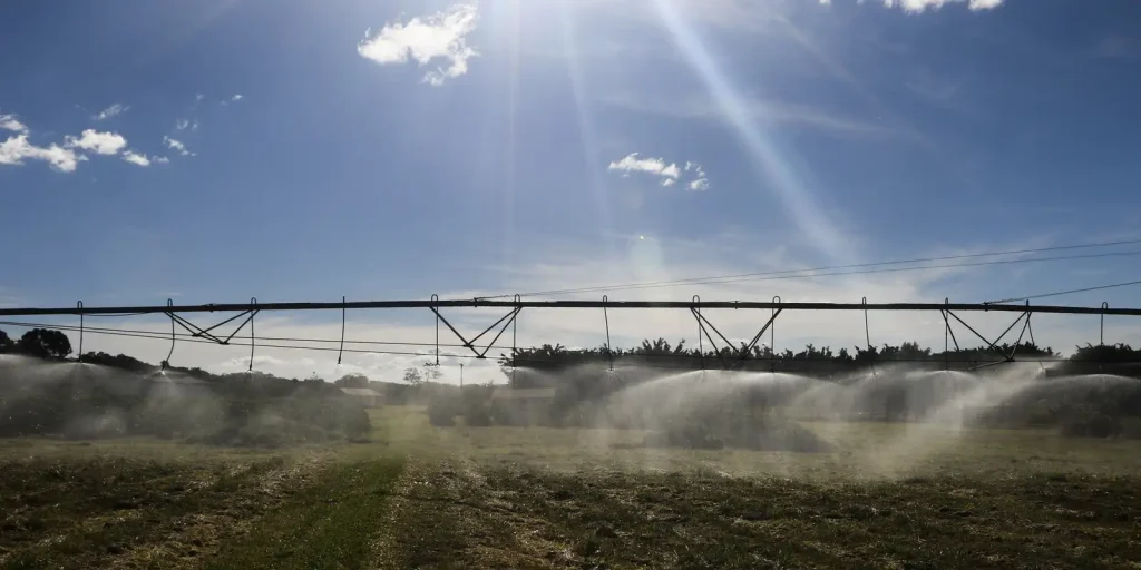 Governo lança programa para renegociar R$ 100 bi em dívidas do campo