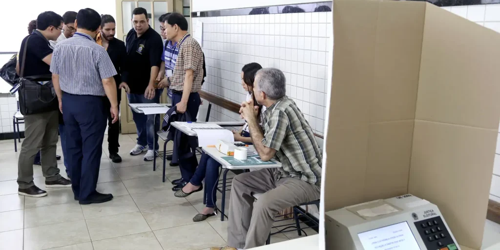 Justiça Eleitoral convoca mesários para trabalhar nas eleições de outubro