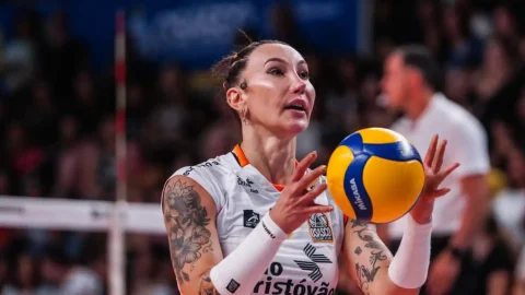 CBV muda regra e Tifanny fica fora da próxima Superliga