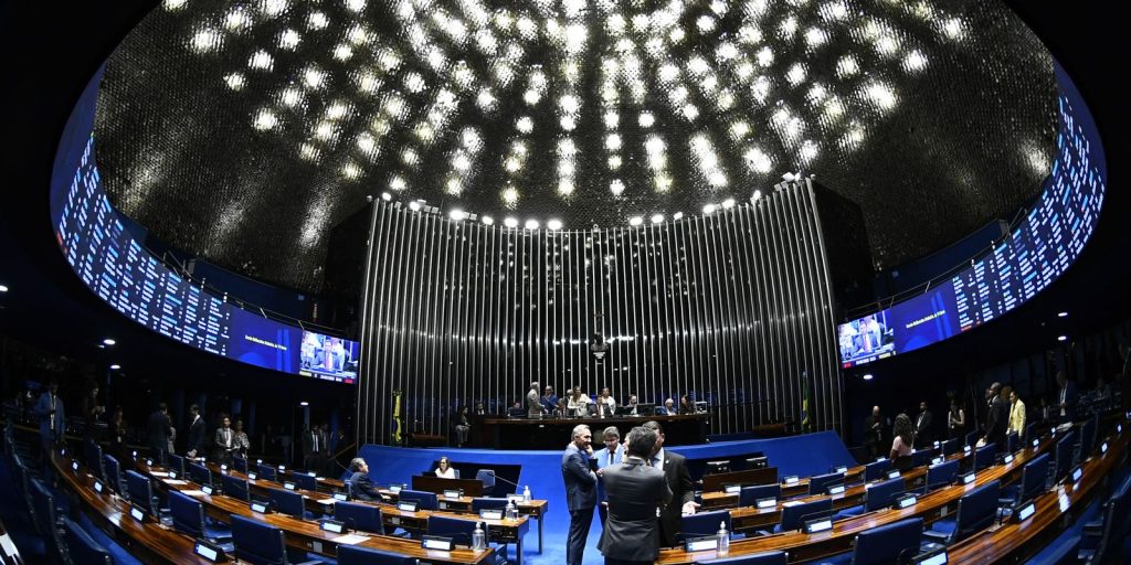 Congresso volta ao trabalho com agenda reduzida até eleições