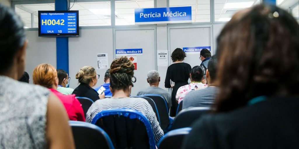 INSS reduz fila de benefícios para 1,2 milhão de pedidos