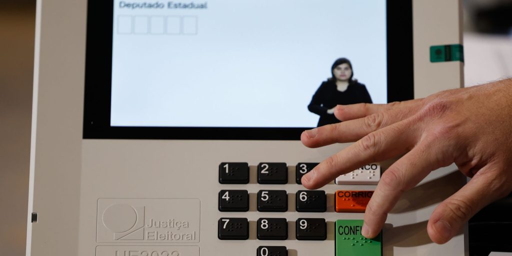 Campanha eleitoral 2026 sai às ruas neste domingo