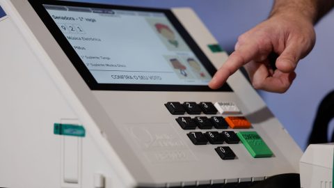 Últimas horas para registro de candidatos às eleições de outubro