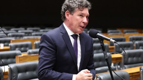Reginaldo Lopes assume presidência de comissão sobre taxa de importação