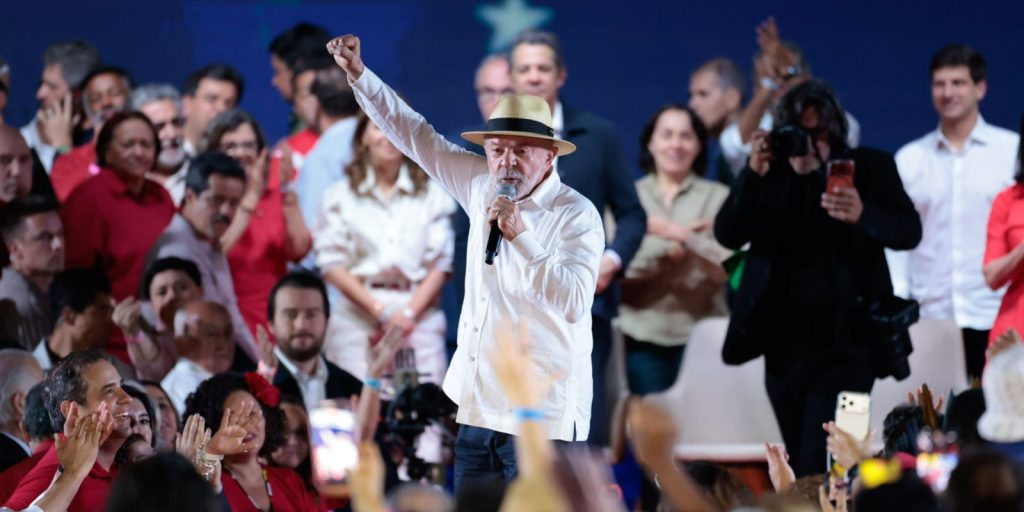 PT confirma Lula como candidato à Presidência com Alckmin na chapa