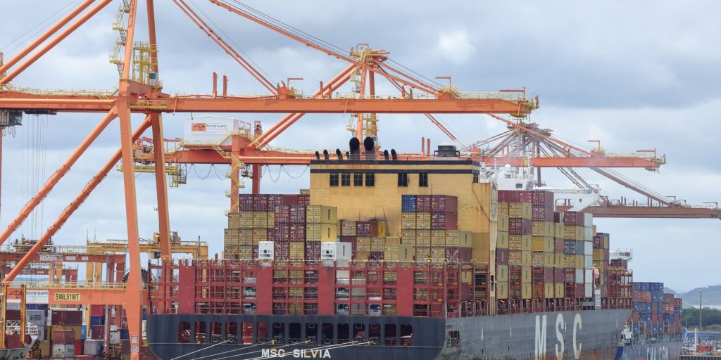 Brasil fecha julho com superávit de US$ 7 bilhões no comércio exterior