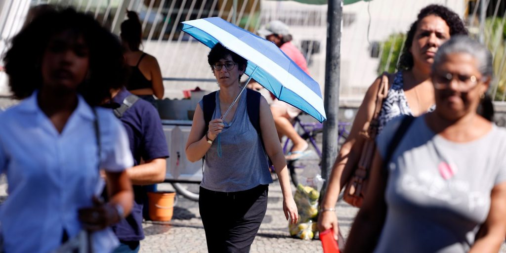 Piso deve chegar a R$ 1.741 no próximo ano