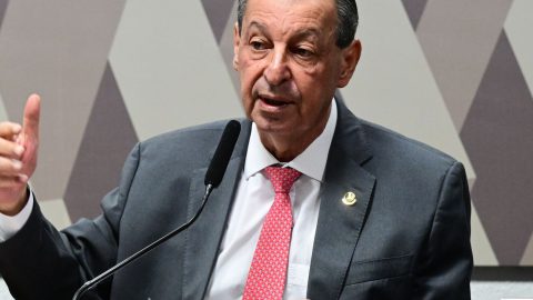 Oposição fracassa em tentativa de preservar escala 6×1 na CCJ
