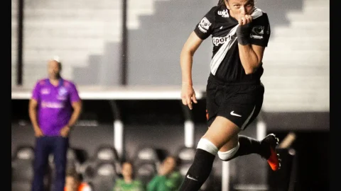 Vasco enfrenta Atlético-PI por vaga na final da Série A2